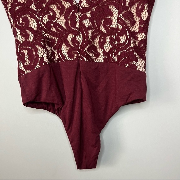 Bardot Julia Deep V Neck Lace Bordeaux Red Sleeveless Bodysuit Size 4 NWT - Picture 15 of 16
